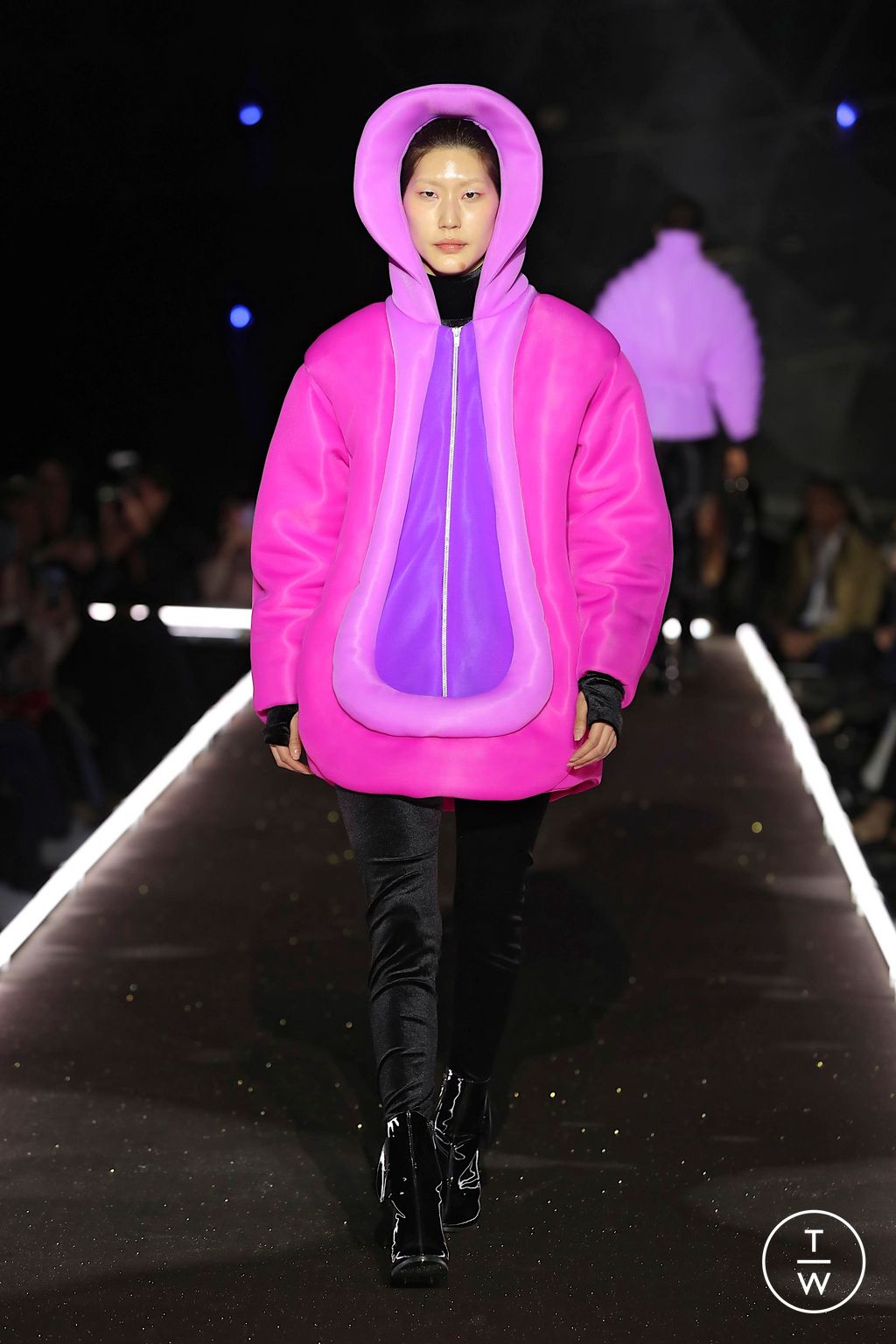 Fashion Week Paris Fall/Winter 2025 look 3 from the Pierre Cardin collection womenswear