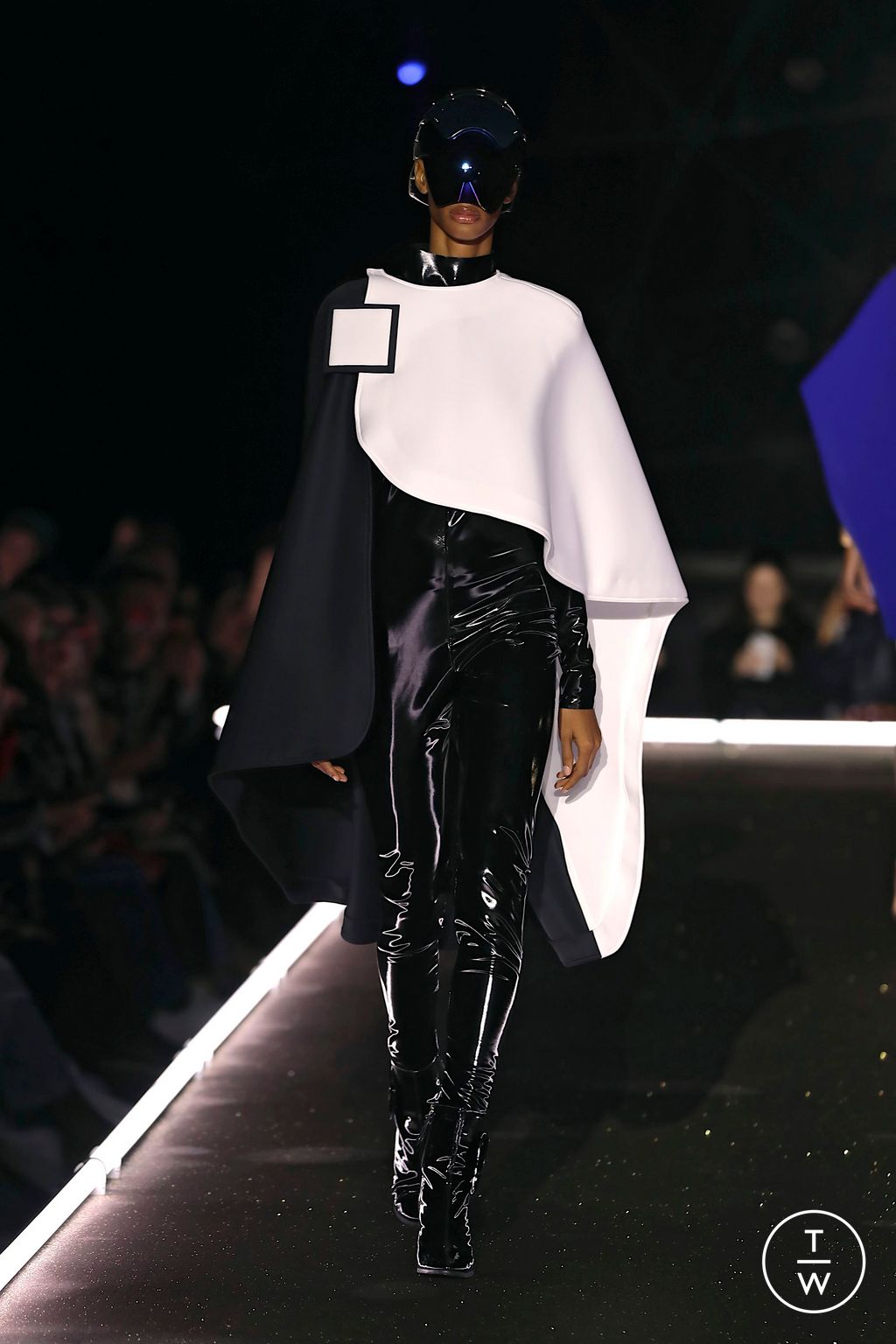 Fashion Week Paris Fall/Winter 2025 look 15 from the Pierre Cardin collection womenswear