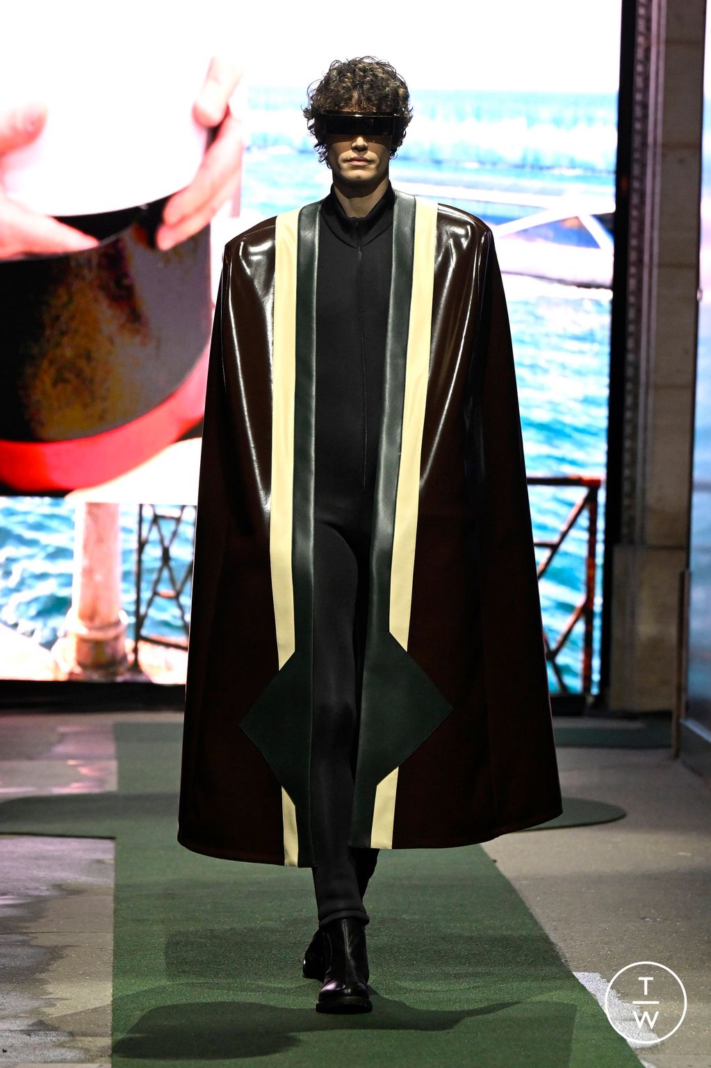 Fashion Week Paris Fall/Winter 2026 look 19 from the Pierre Cardin collection womenswear
