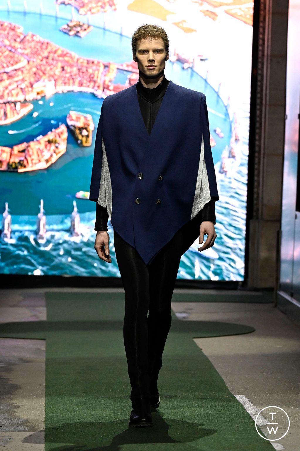 Fashion Week Paris Fall/Winter 2026 look 32 from the Pierre Cardin collection womenswear