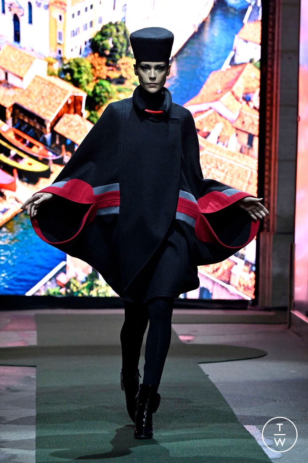 Fashion Week Paris Fall/Winter 2026 look 40 from the Pierre Cardin collection womenswear