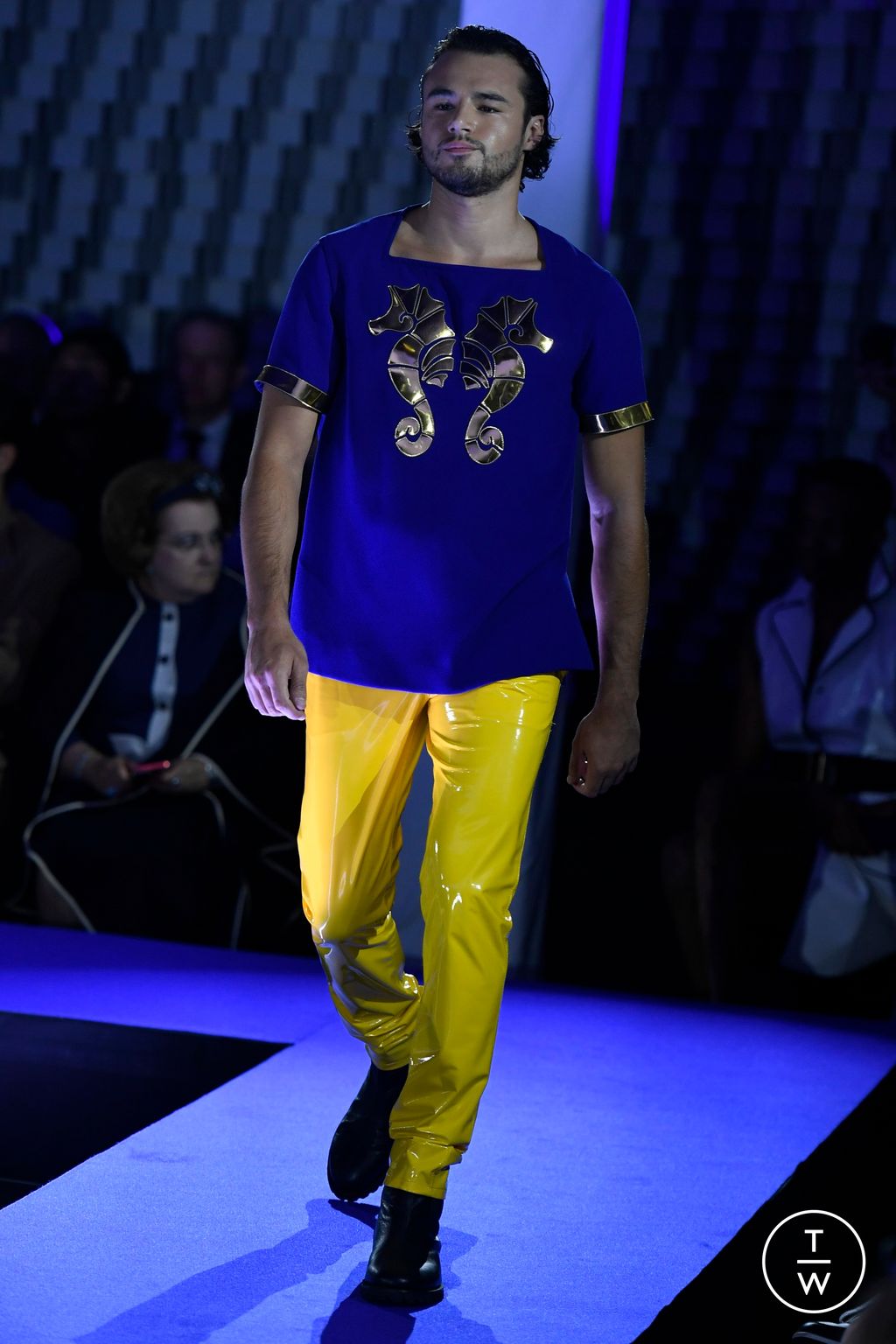 Fashion Week Paris Spring/Summer 2024 look 3 de la collection Pierre Cardin womenswear