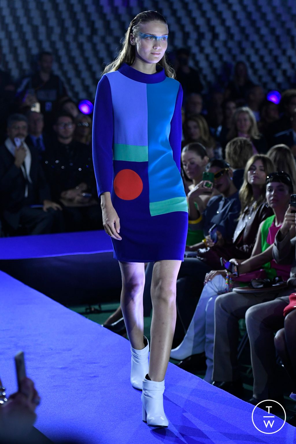 Fashion Week Paris Spring/Summer 2024 look 4 de la collection Pierre Cardin womenswear