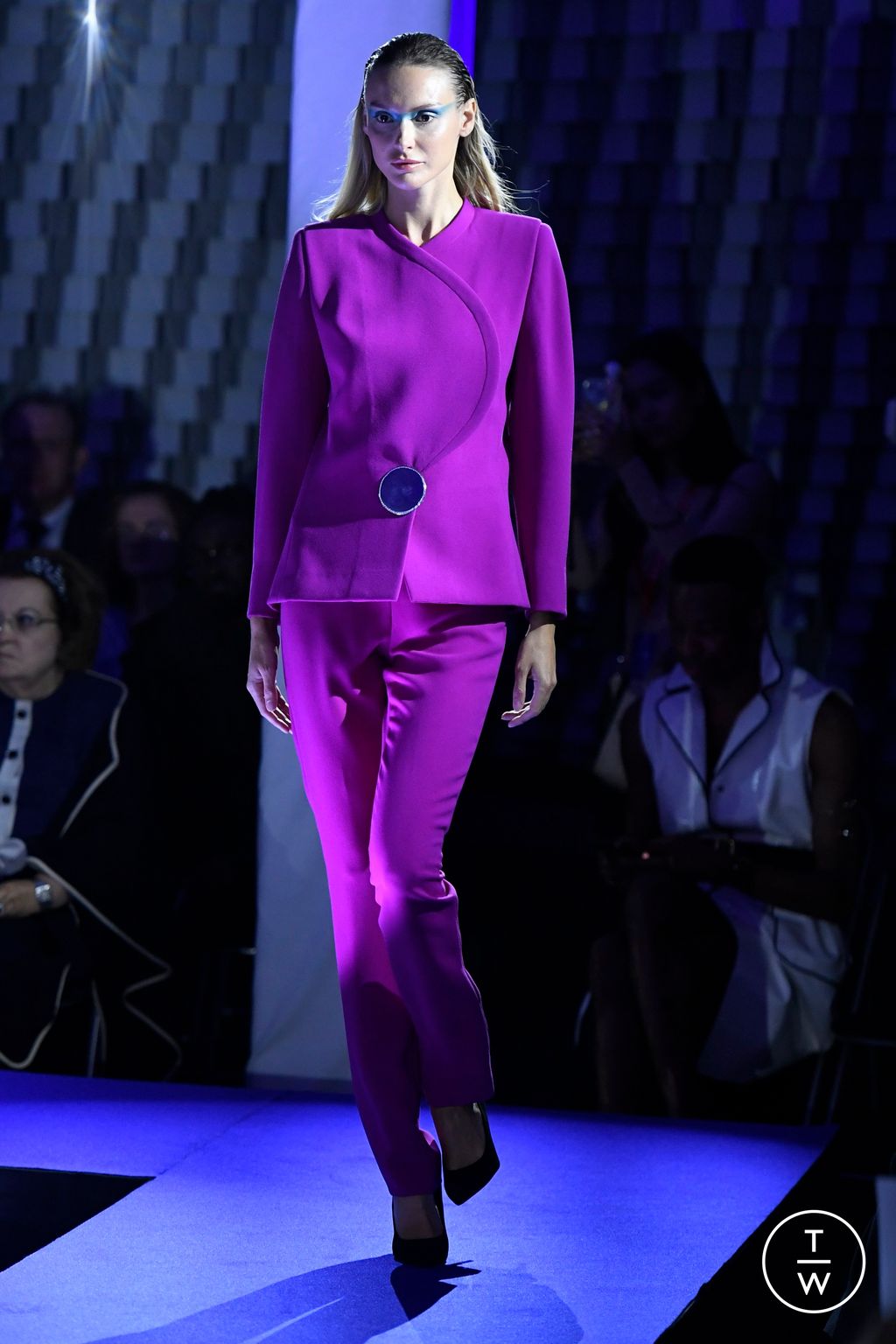 Fashion Week Paris Spring/Summer 2024 look 15 from the Pierre Cardin collection womenswear