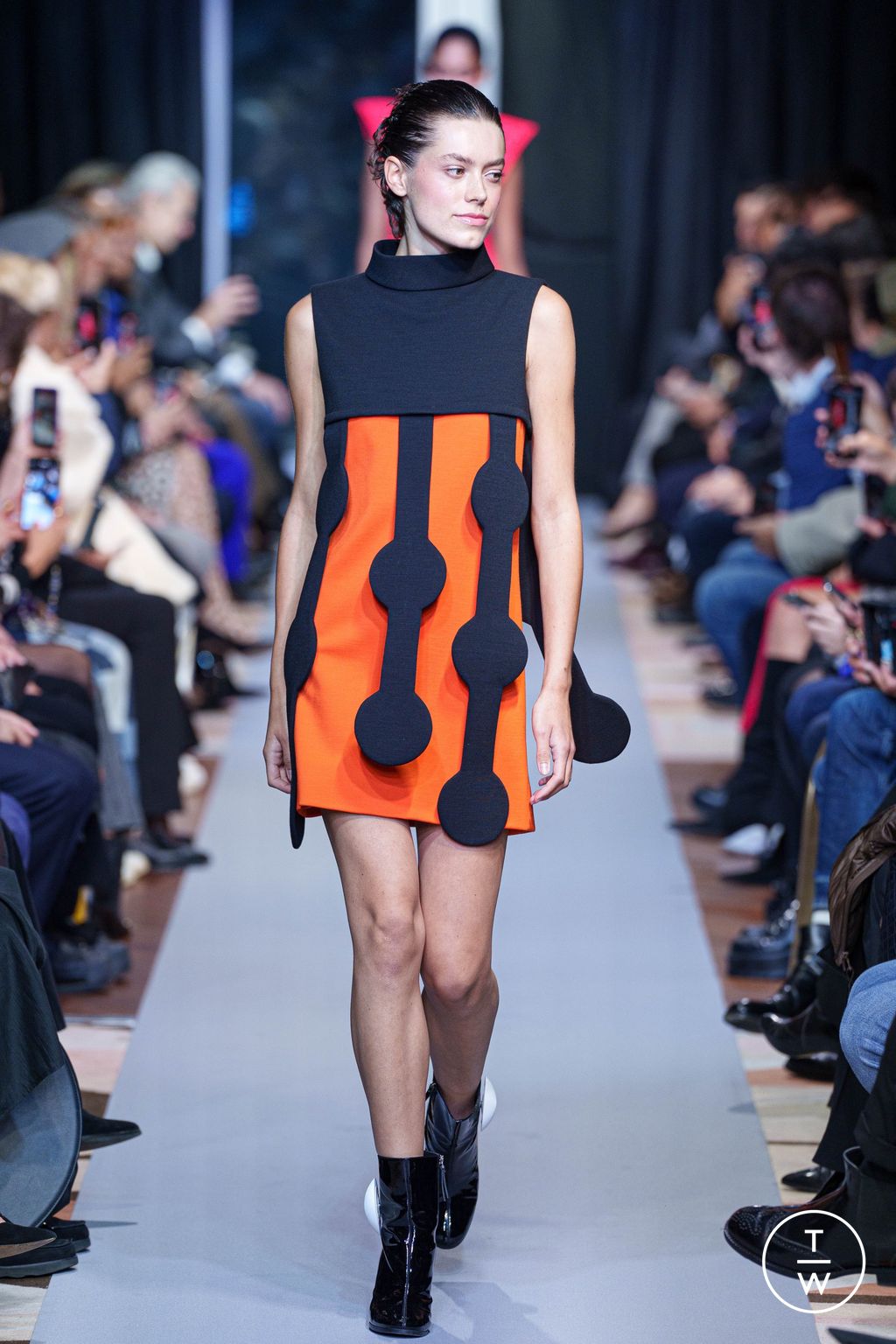 Fashion Week Paris Spring-Summer 2025 look 10 from the Pierre Cardin collection womenswear