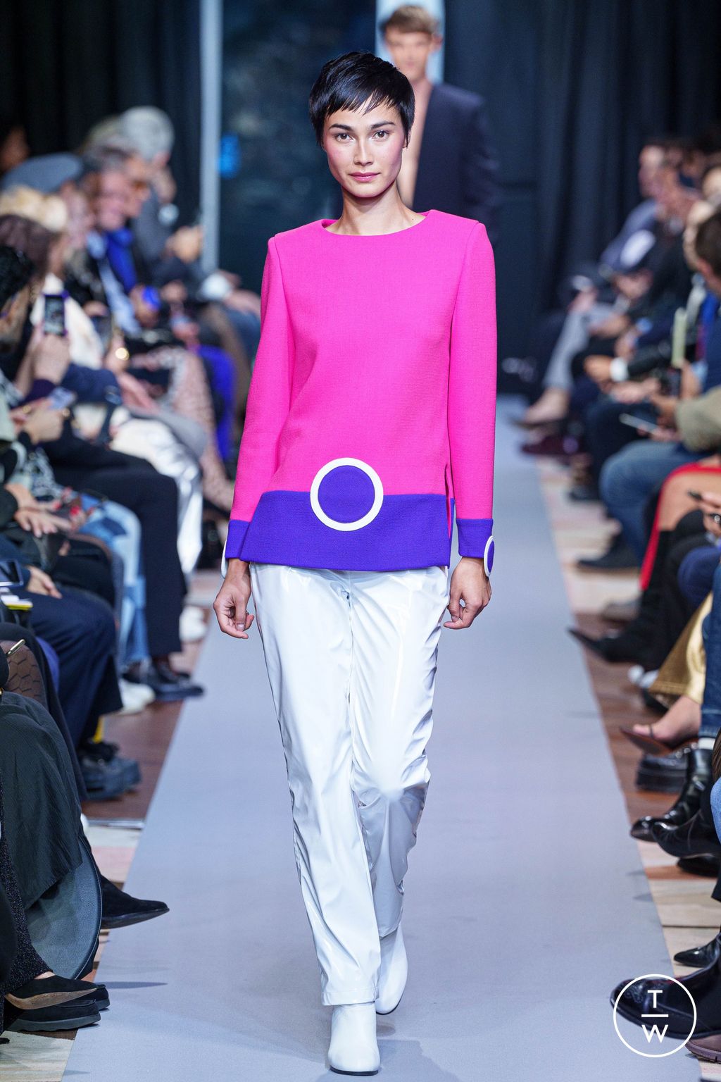 Fashion Week Paris Spring/Summer 2025 look 31 from the Pierre Cardin collection womenswear