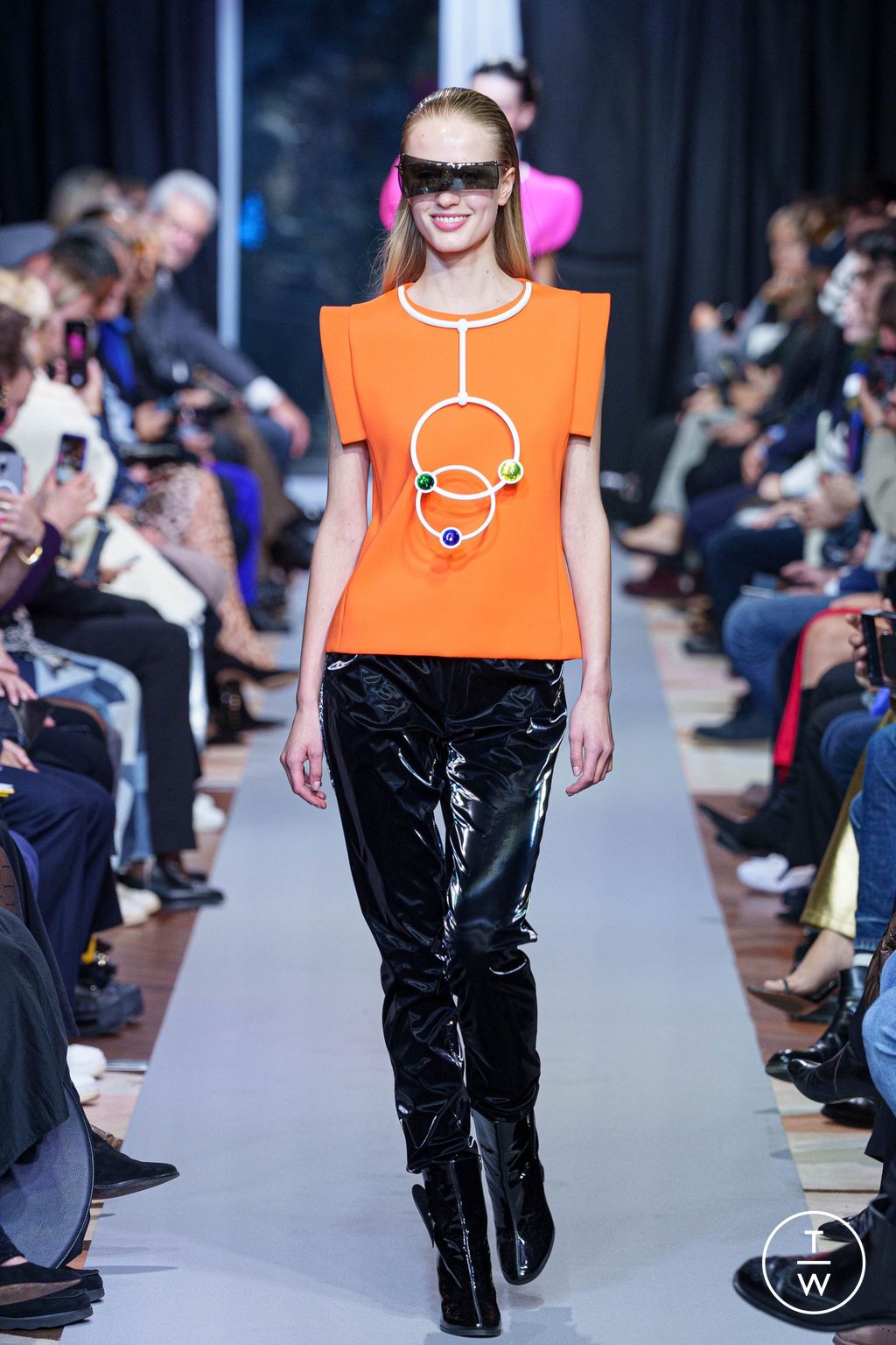 Fashion Week Paris Spring/Summer 2025 look 34 de la collection Pierre Cardin womenswear