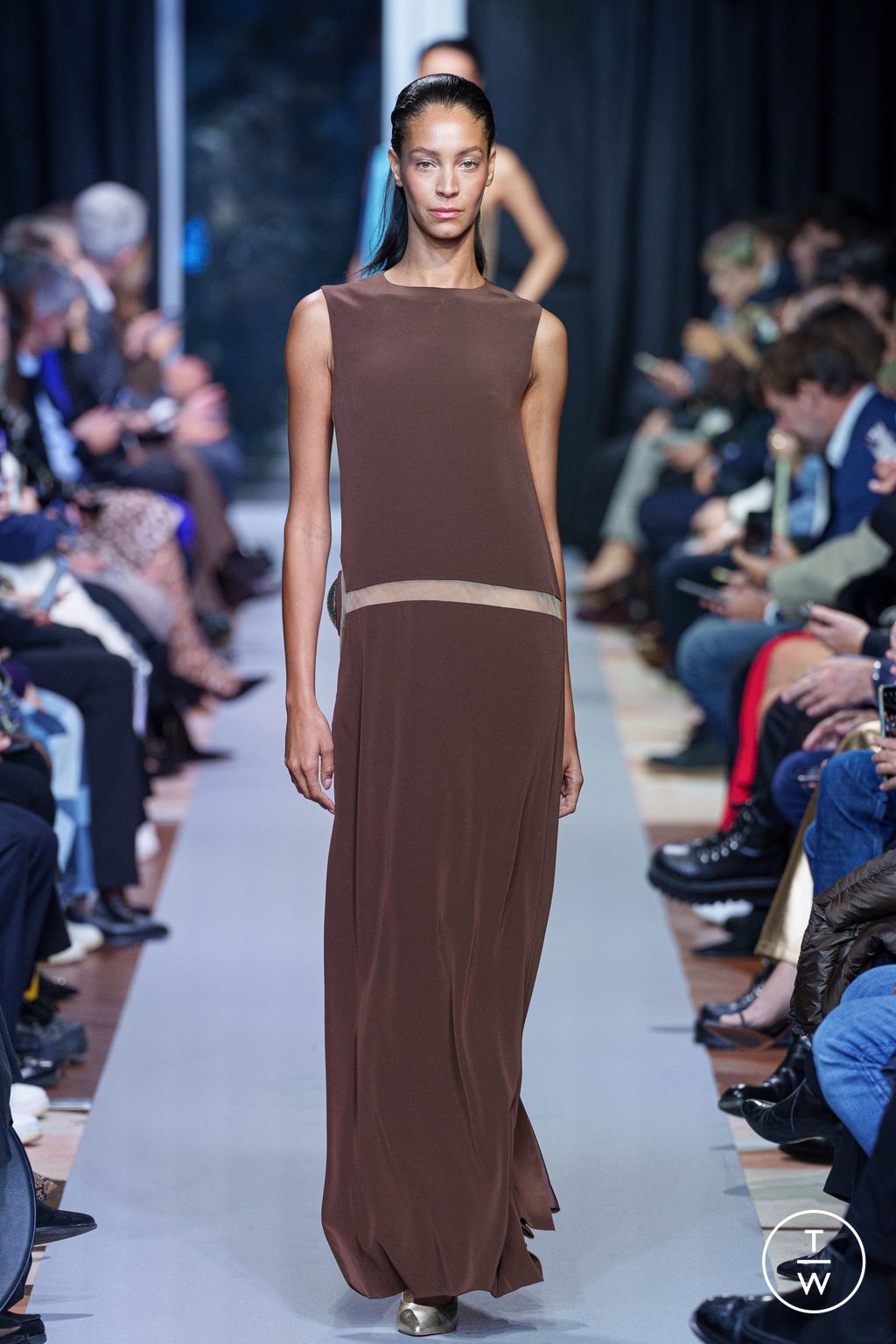 Fashion Week Paris Spring/Summer 2025 look 46 de la collection Pierre Cardin womenswear