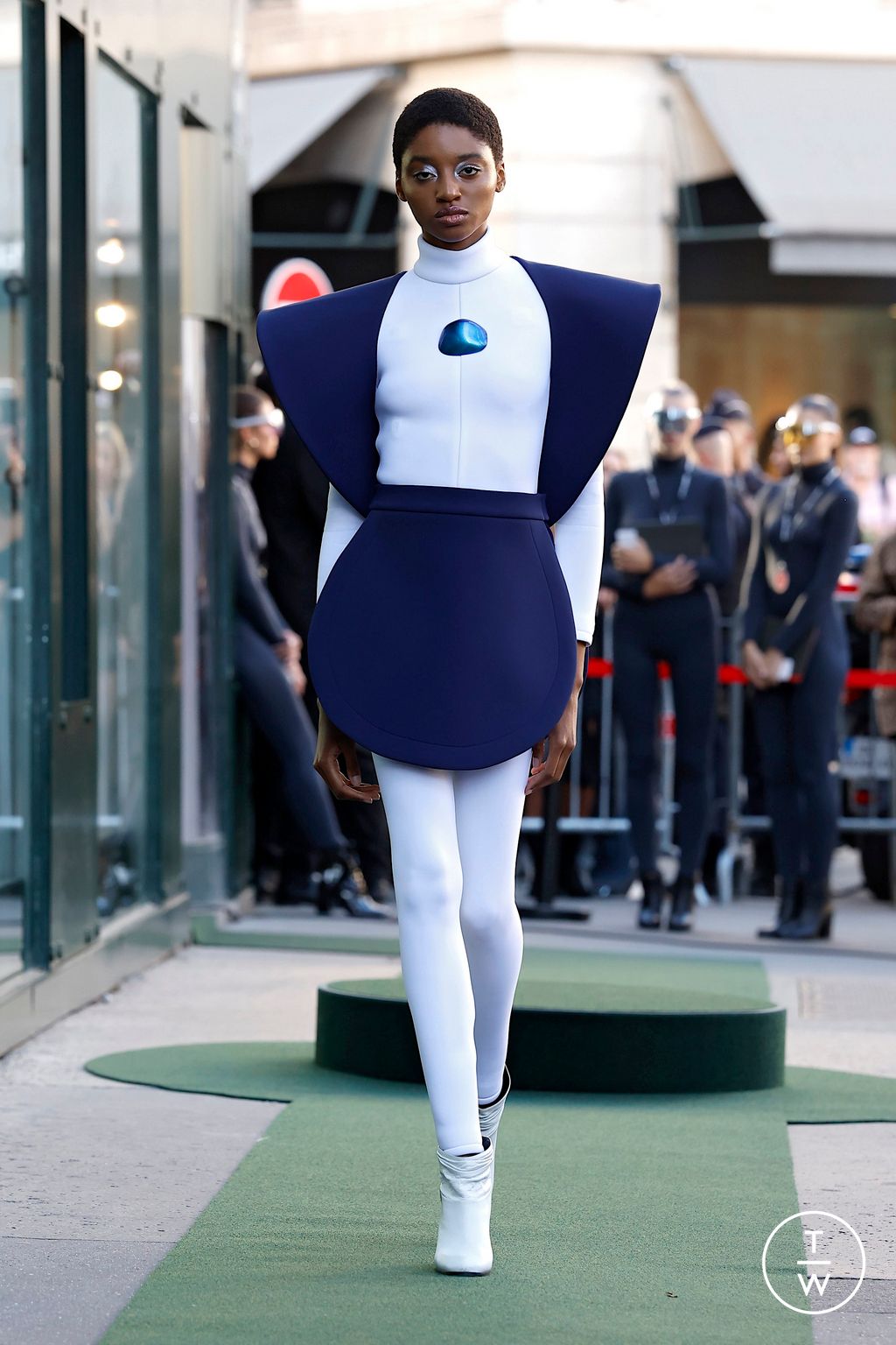 Fashion Week Paris Spring/Summer 2026 look 34 from the Pierre Cardin collection womenswear