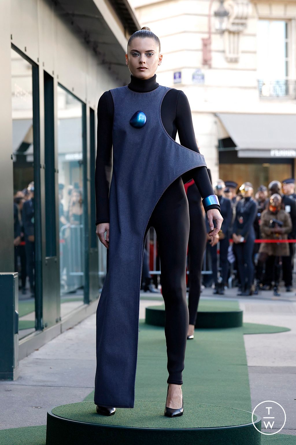 Fashion Week Paris Spring/Summer 2026 look 40 from the Pierre Cardin collection womenswear
