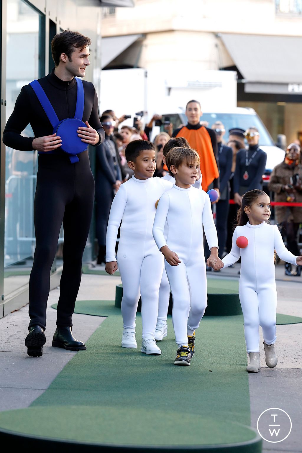 Fashion Week Paris Spring/Summer 2026 look 45 from the Pierre Cardin collection womenswear