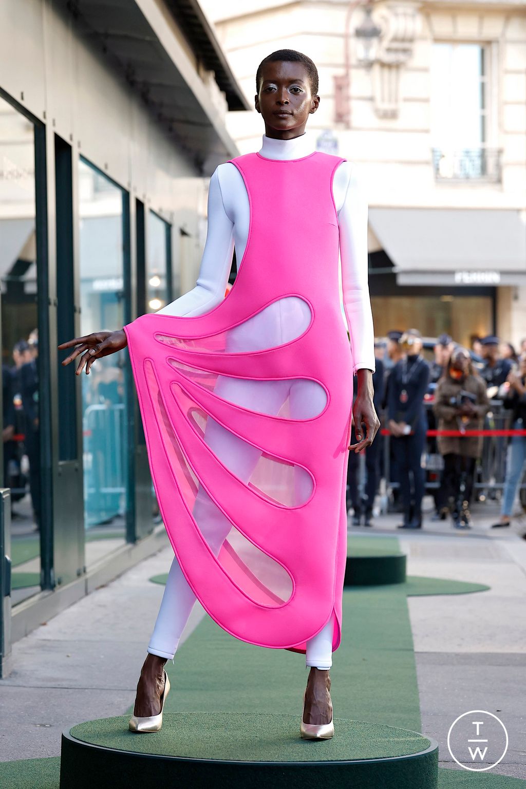 Fashion Week Paris Spring/Summer 2026 look 56 from the Pierre Cardin collection womenswear