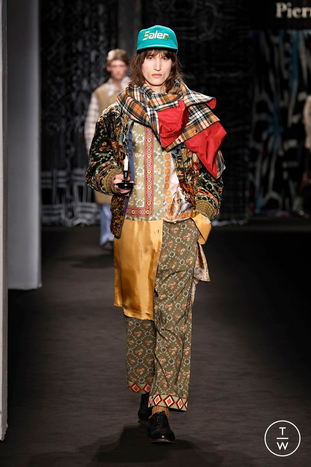 Fashion Week Milan Fall/Winter 2025 look 20 from the Pierre Louis Mascia collection menswear