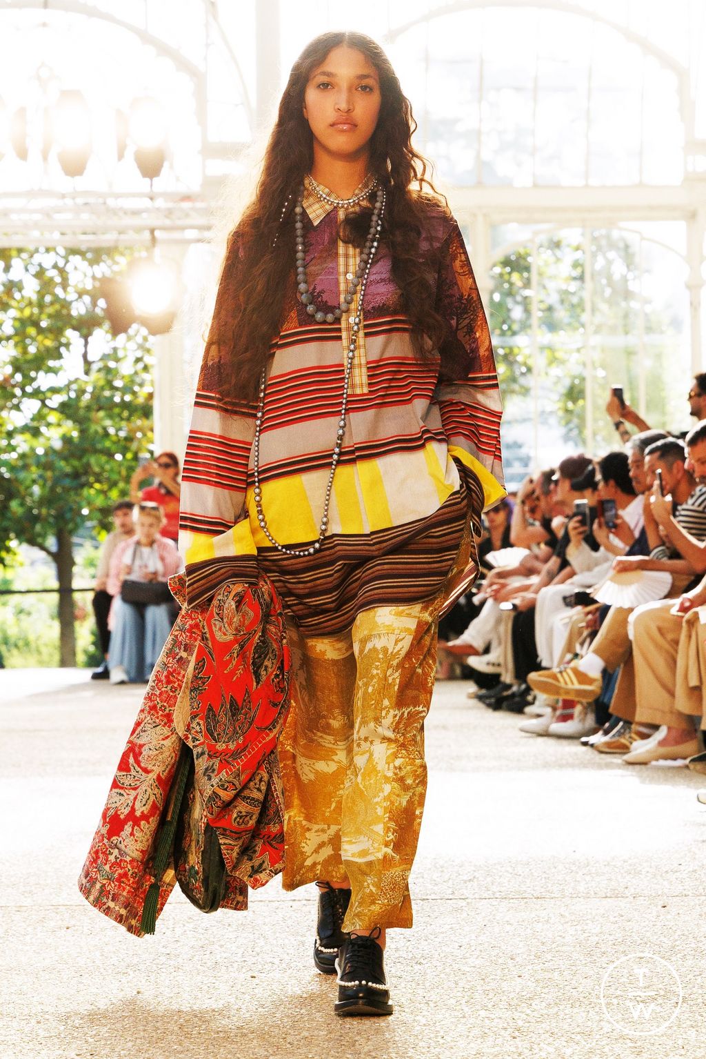 Fashion Week Florence - Pitti Spring-Summer 2025 look 11 de la collection Pierre Louis Mascia menswear