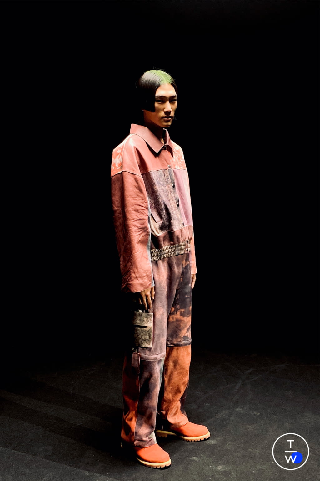 Fashion Week Paris Spring/Summer 2022 look 16 from the Pigalle collection 男装