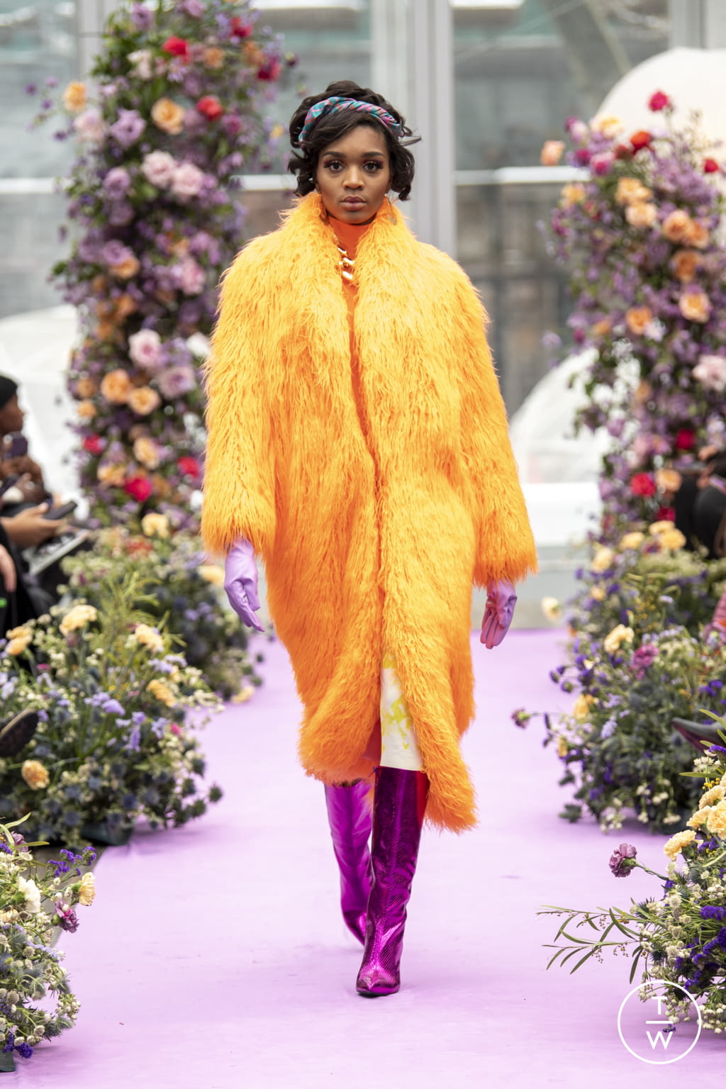 Fashion Week New York Fall/Winter 2022 look 18 from the Dur Doux collection womenswear