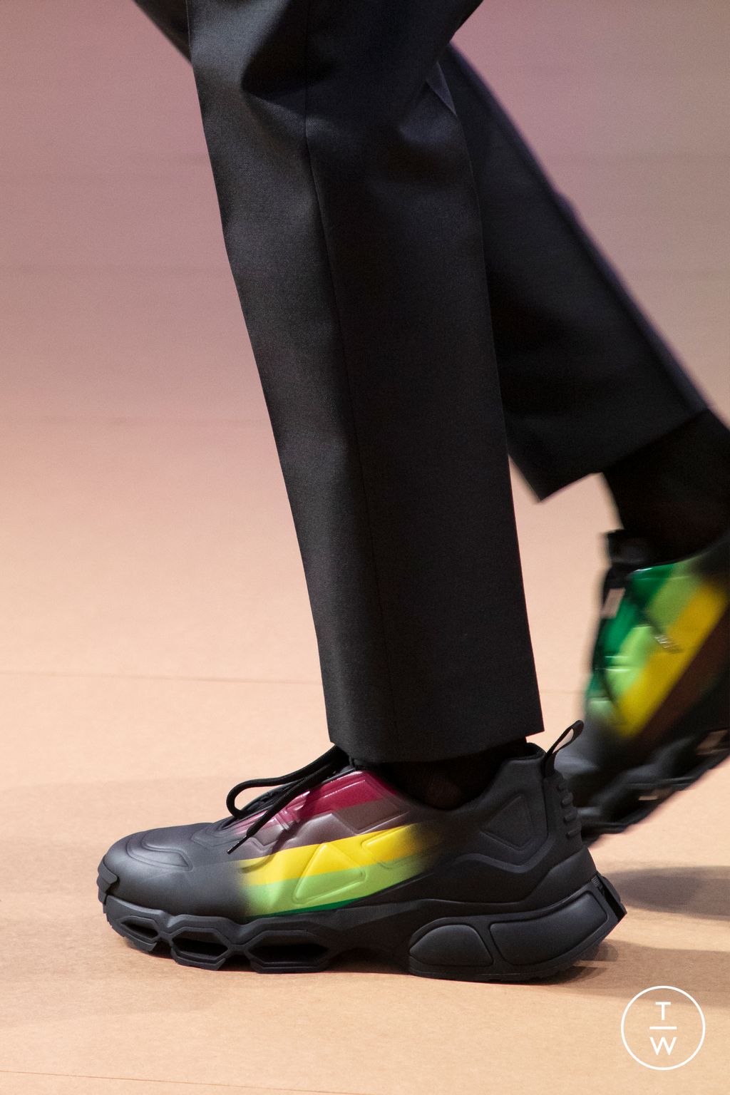 Fashion Week Milan Spring/Summer 2023 look 2 de la collection Prada menswear accessories