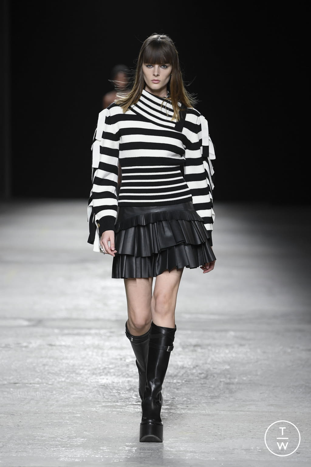 Fashion Week Milan Fall/Winter 2022 look 20 from the Ports 1961 collection womenswear