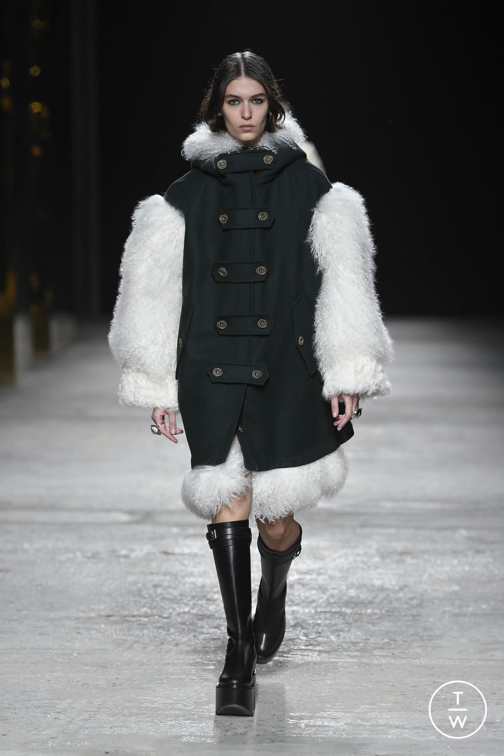 Fashion Week Milan Fall/Winter 2022 look 25 from the Ports 1961 collection womenswear