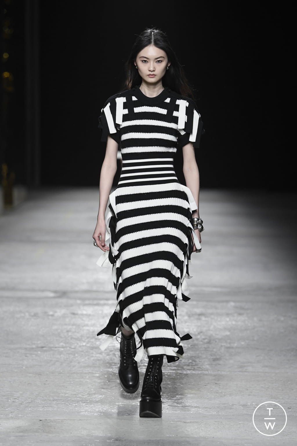 Fashion Week Milan Fall/Winter 2022 look 29 from the Ports 1961 collection 女装