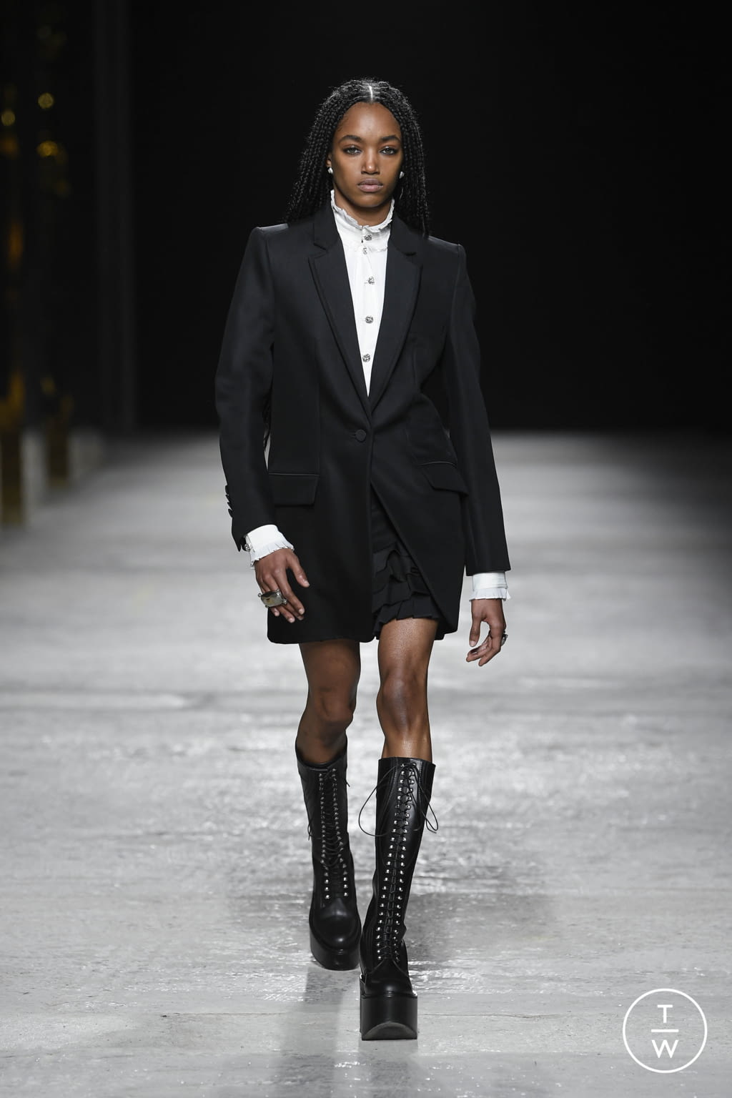 Fashion Week Milan Fall/Winter 2022 look 37 from the Ports 1961 collection 女装