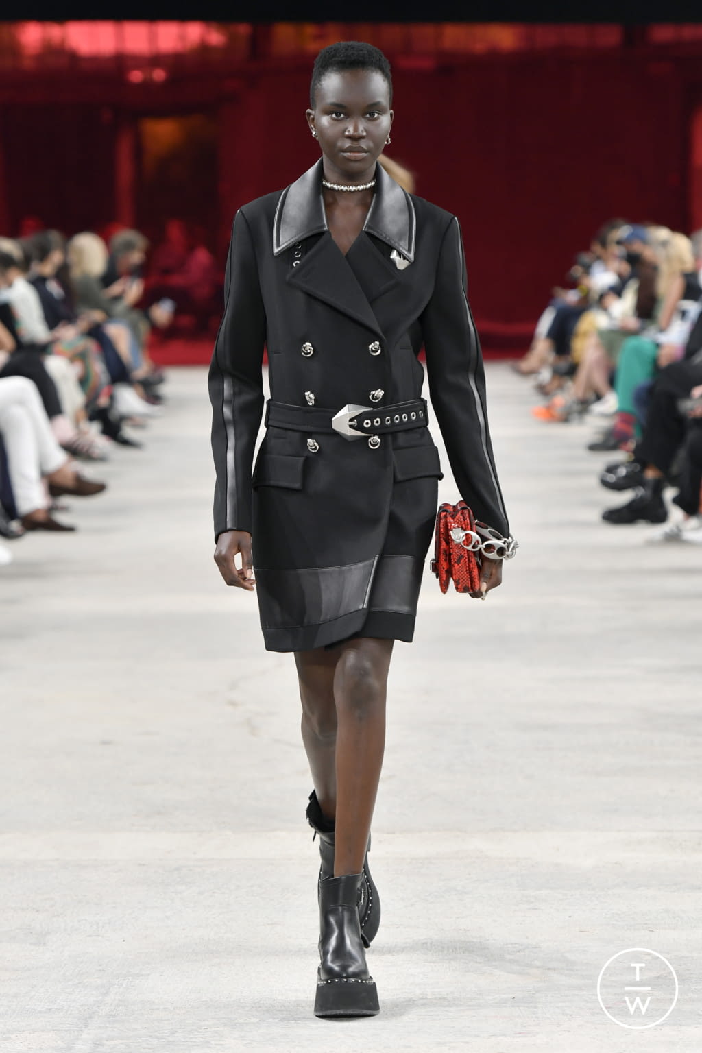 Fashion Week Milan Spring/Summer 2022 look 12 from the Ports 1961 collection 女装
