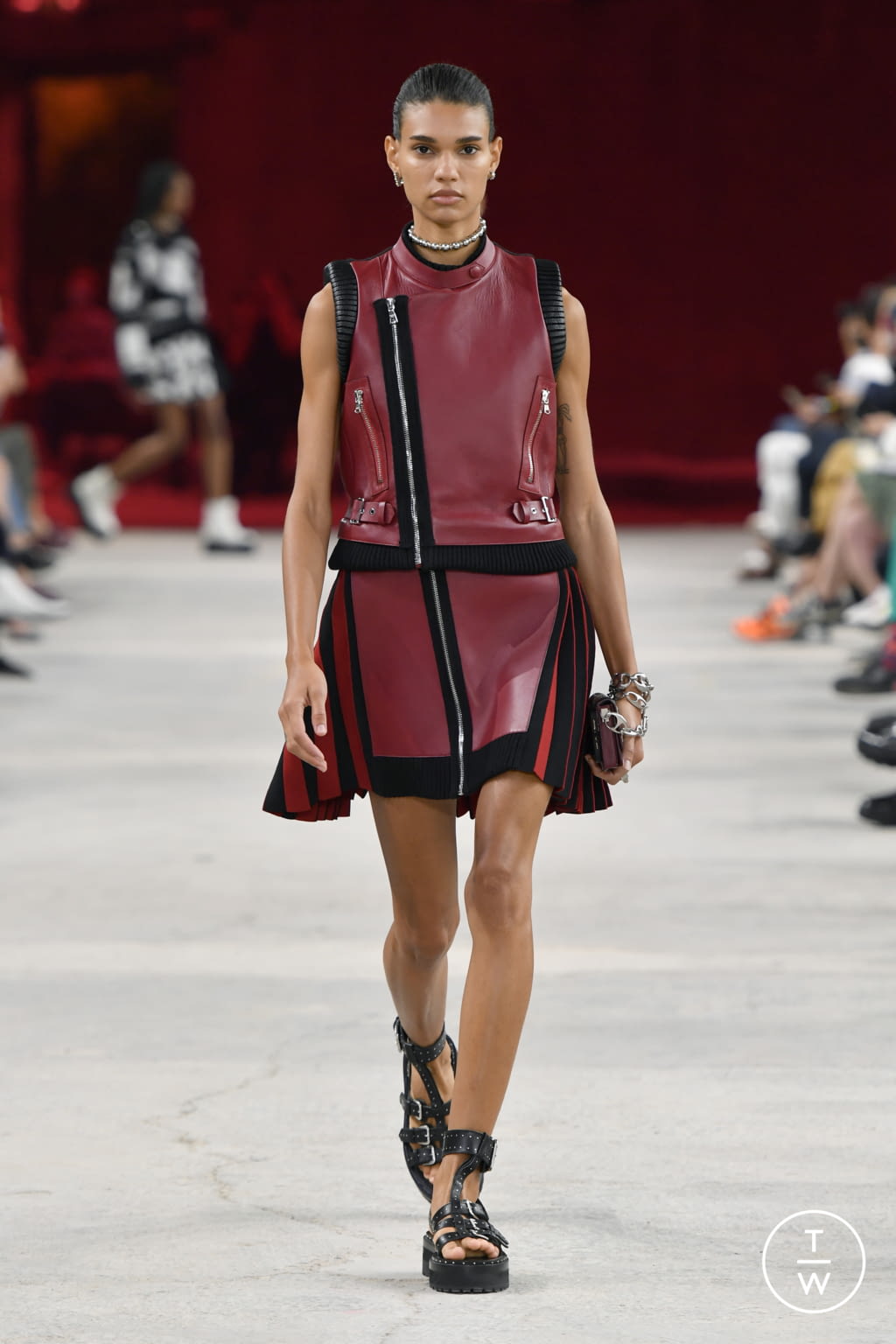 Fashion Week Milan Spring/Summer 2022 look 18 from the Ports 1961 collection womenswear