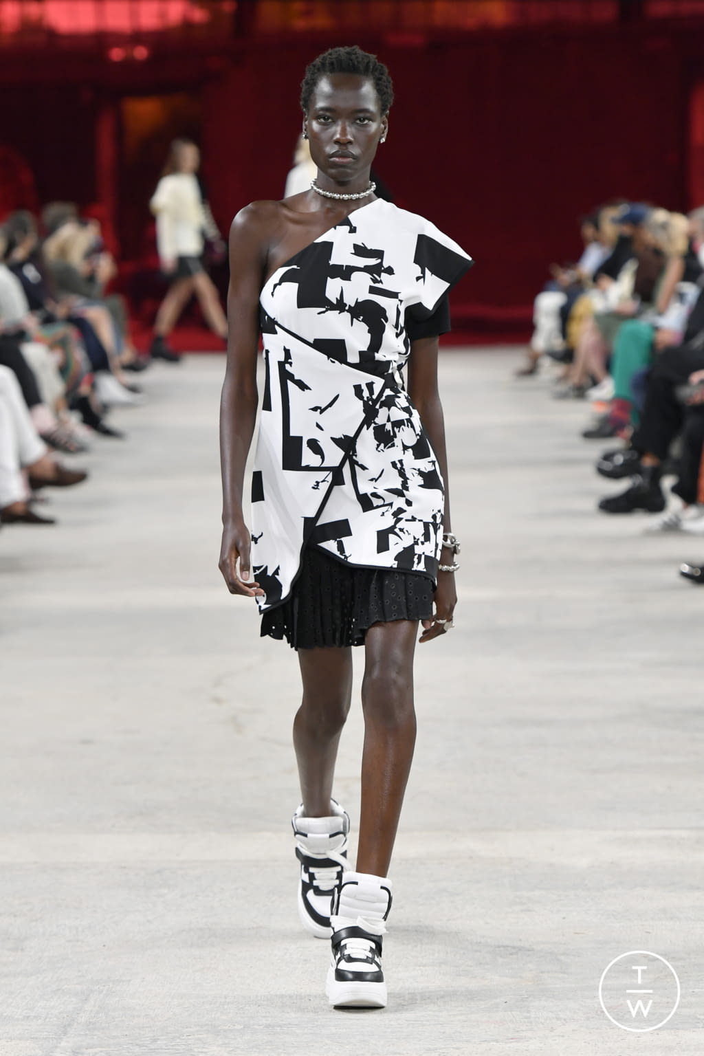Fashion Week Milan Spring/Summer 2022 look 22 from the Ports 1961 collection womenswear