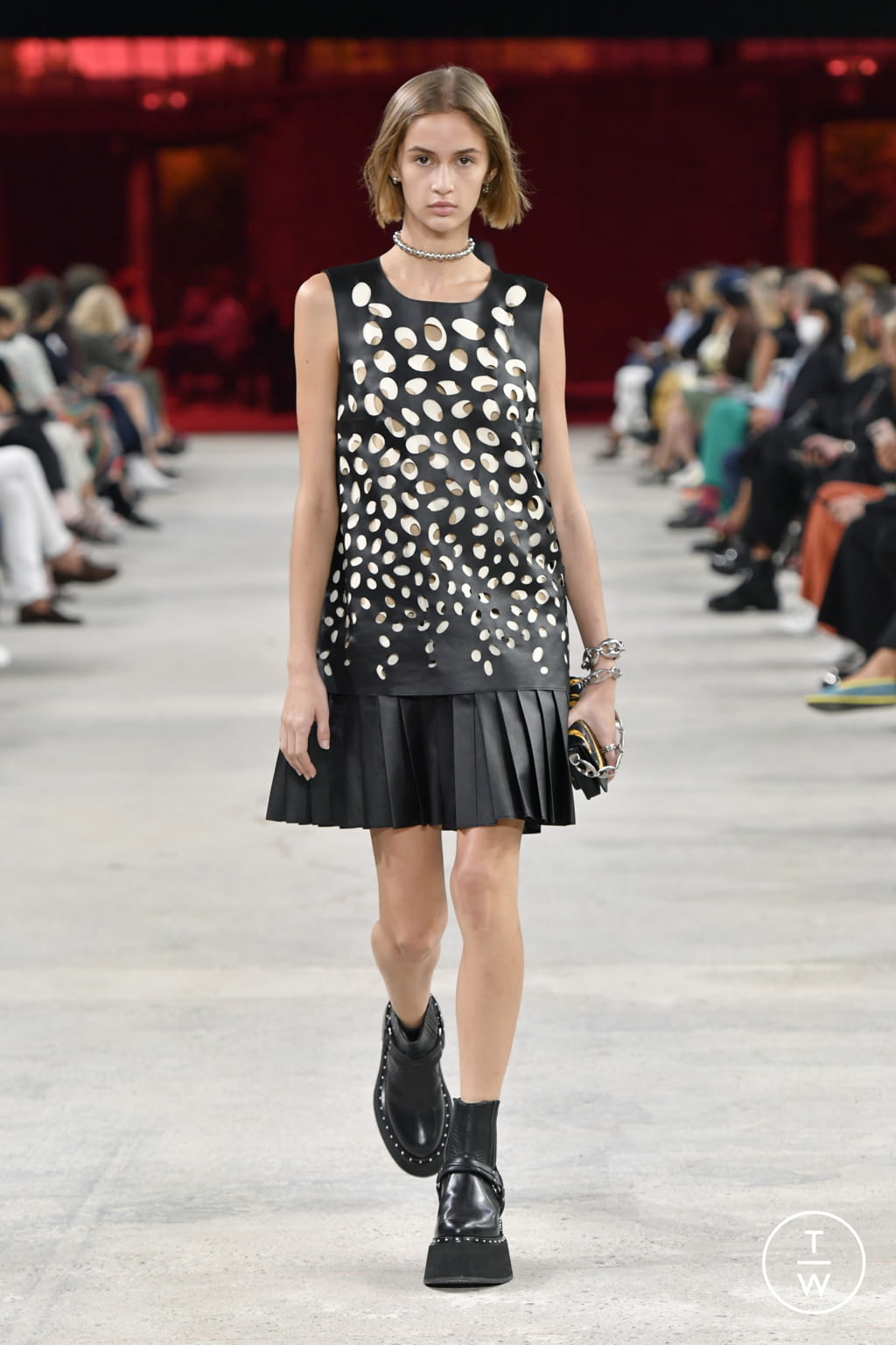 Fashion Week Milan Spring/Summer 2022 look 28 from the Ports 1961 collection 女装