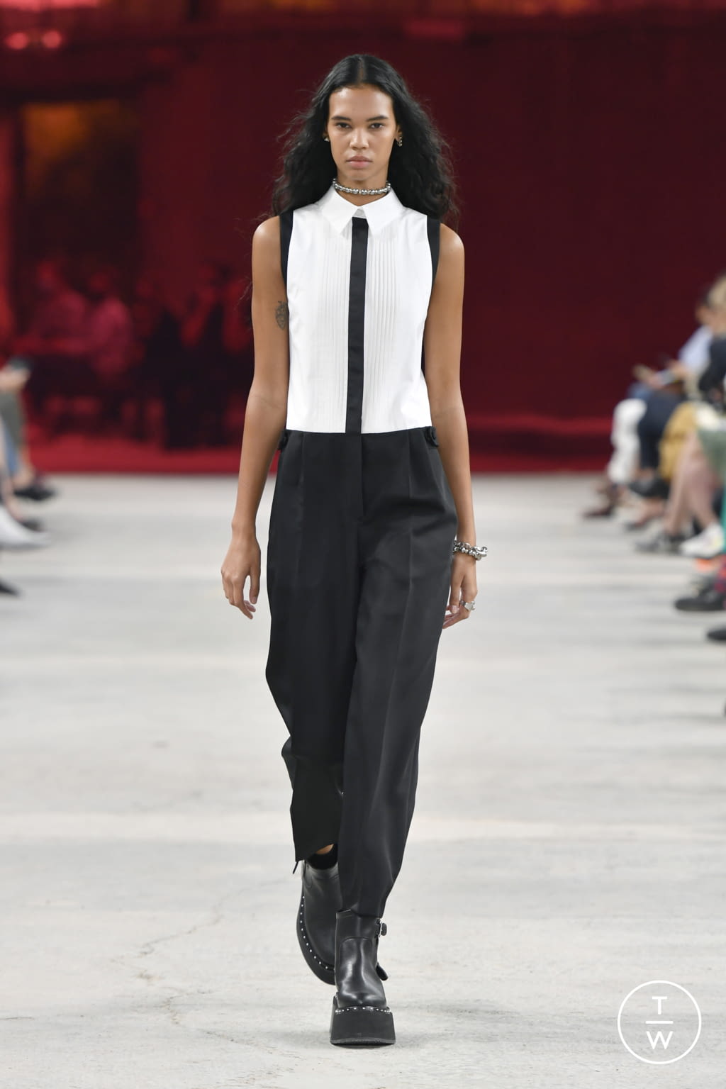 Fashion Week Milan Spring/Summer 2022 look 33 from the Ports 1961 collection 女装
