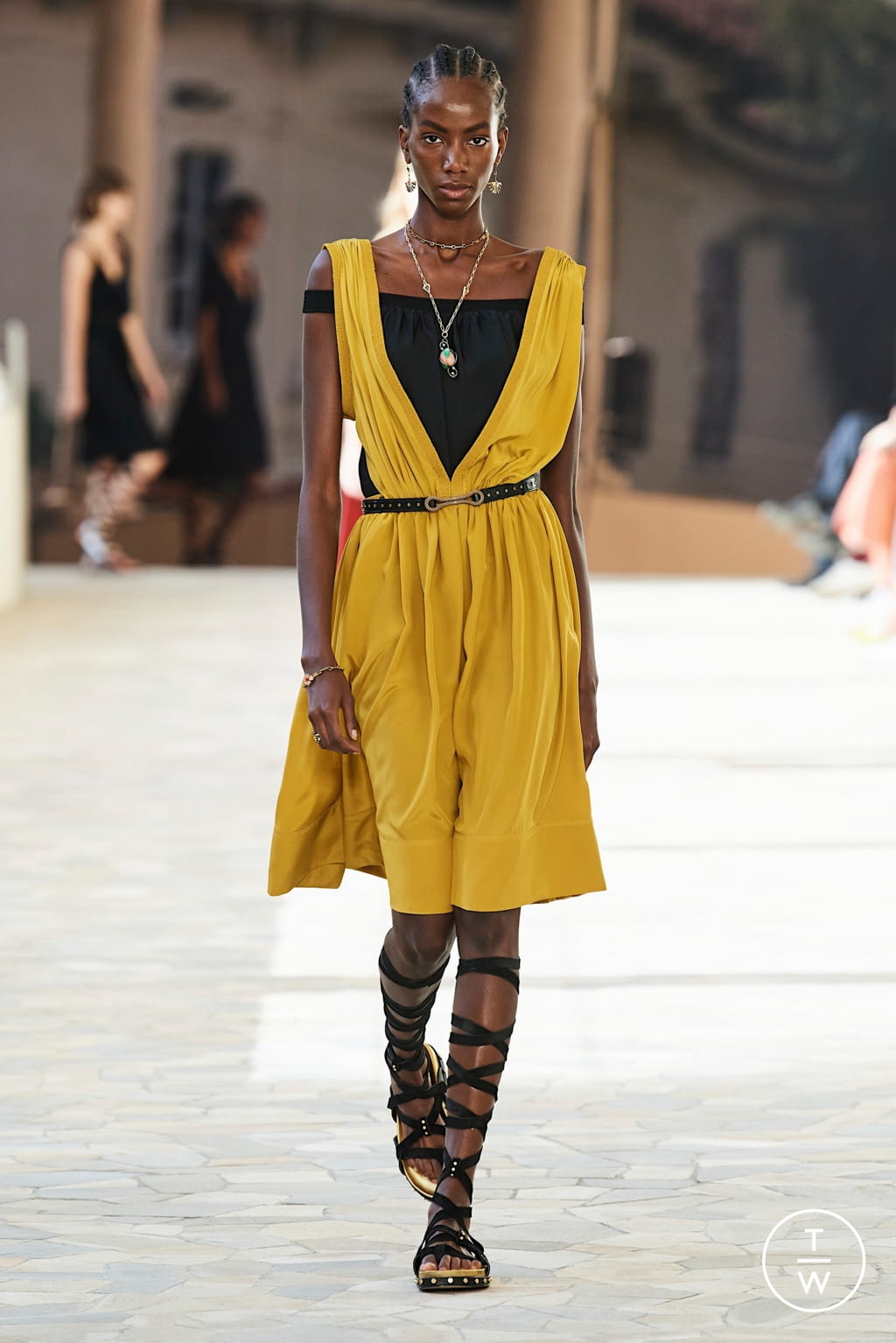 Fashion Week Milan Spring/Summer 2021 look 32 from the Ports 1961 collection womenswear