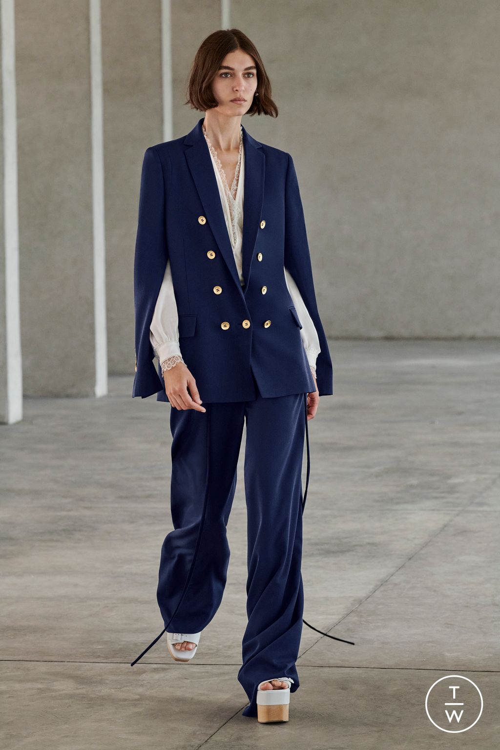 Fashion Week New York Resort 2023 look 19 from the Ports 1961 collection womenswear