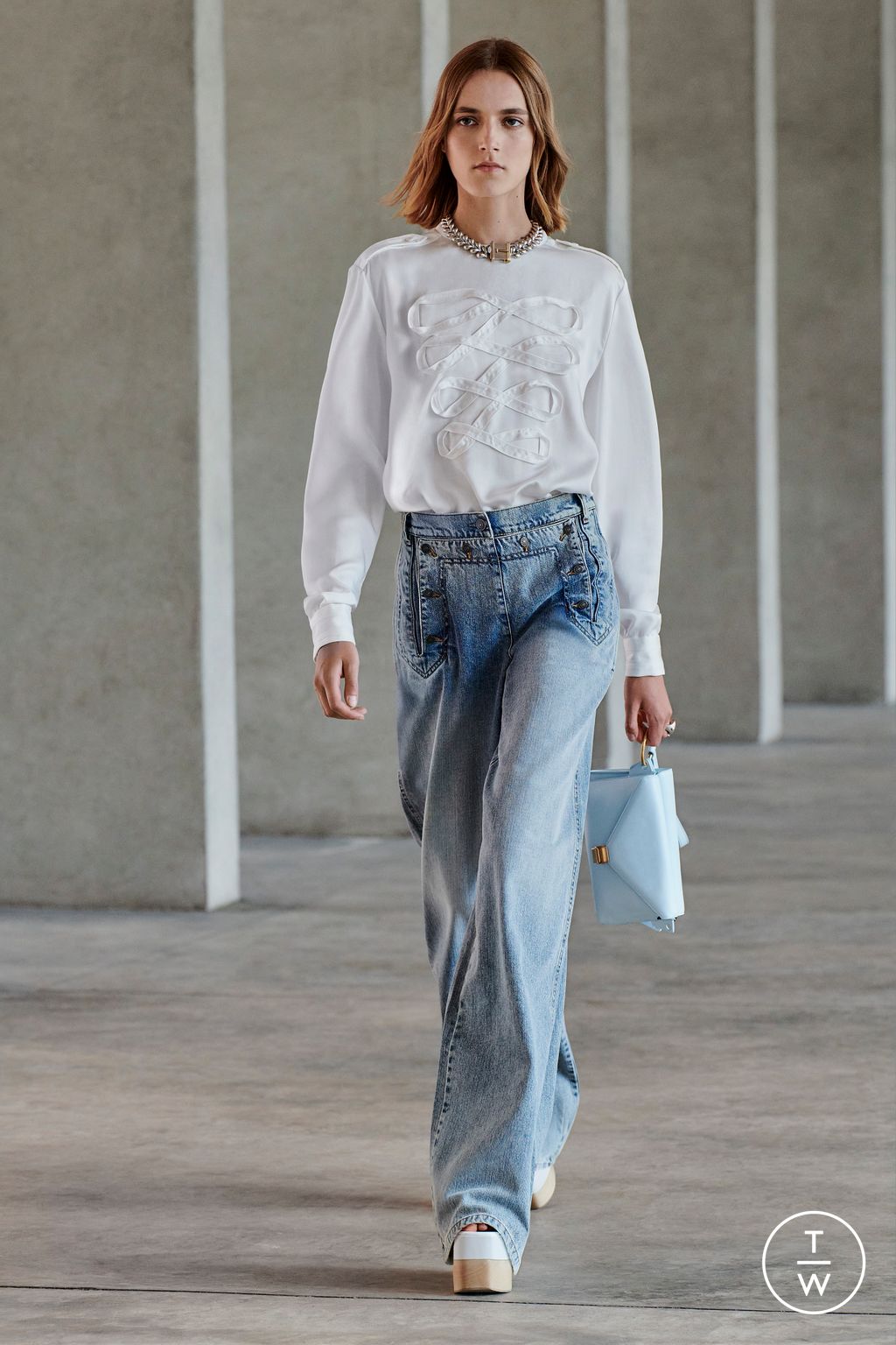 Fashion Week New York Resort 2023 look 24 from the Ports 1961 collection 女装