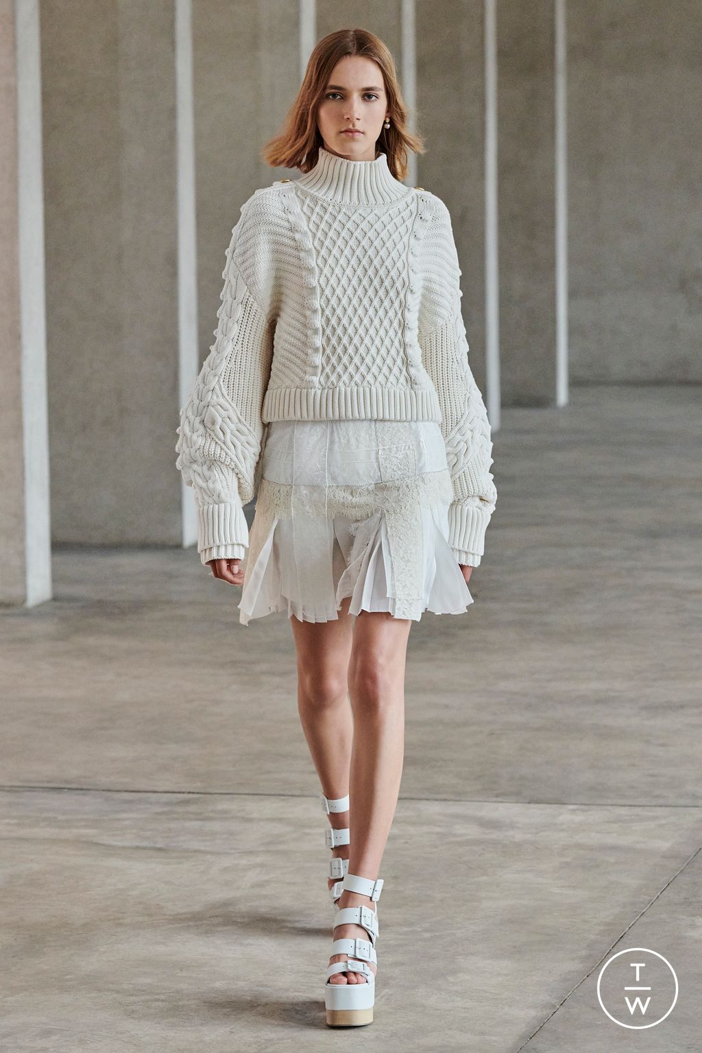 Fashion Week New York Resort 2023 look 6 from the Ports 1961 collection 女装