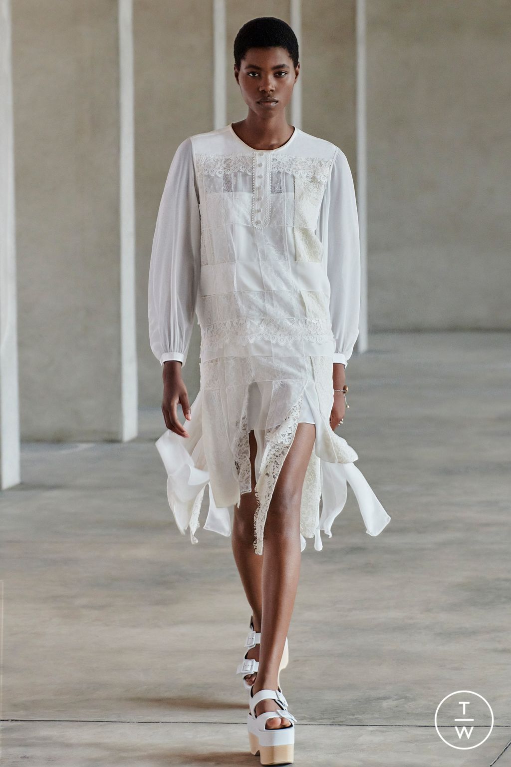 Fashion Week New York Resort 2023 look 7 from the Ports 1961 collection 女装
