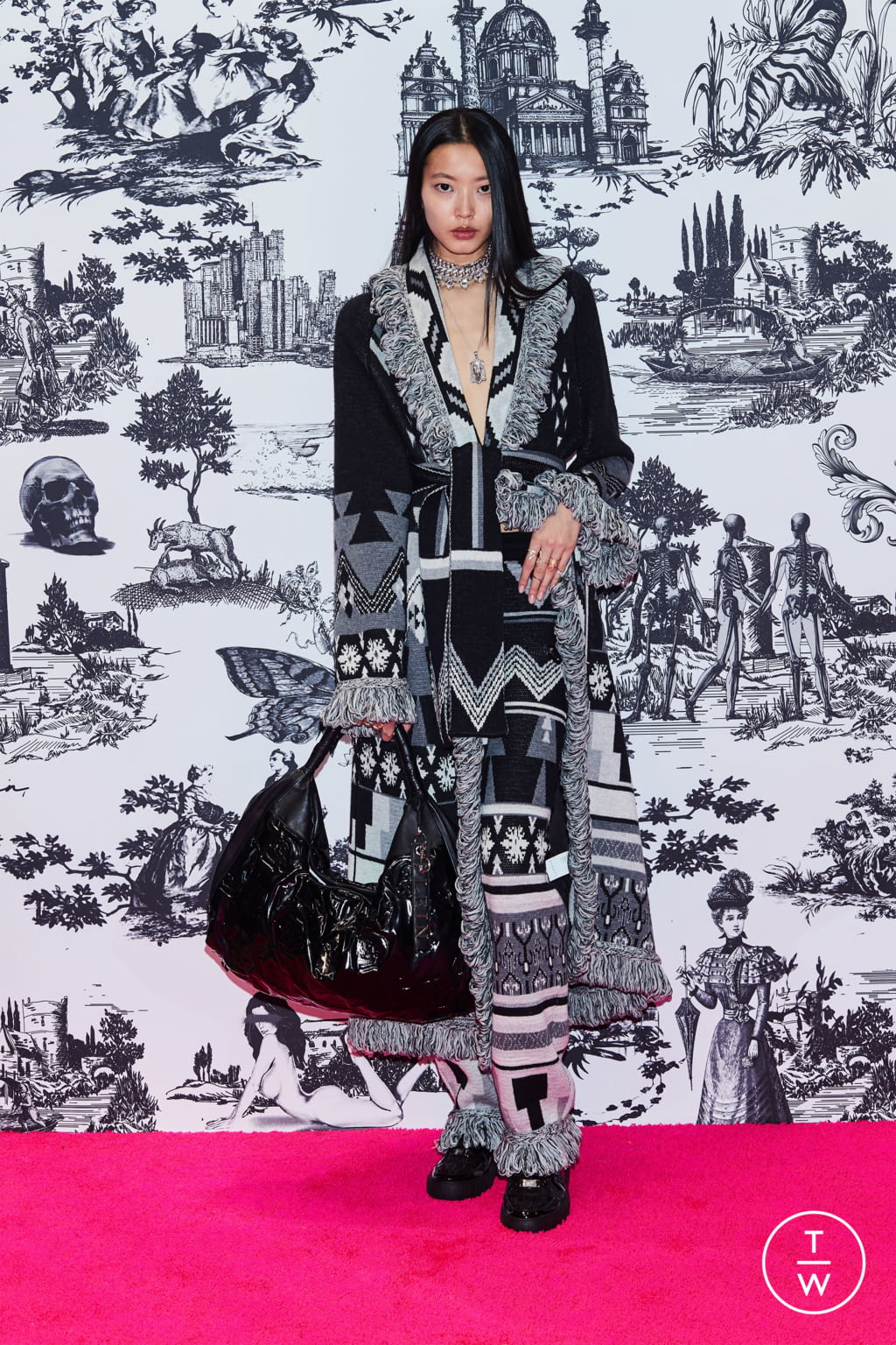 Fashion Week Milan Fall/Winter 2021 look 45 from the Philipp Plein collection 女装