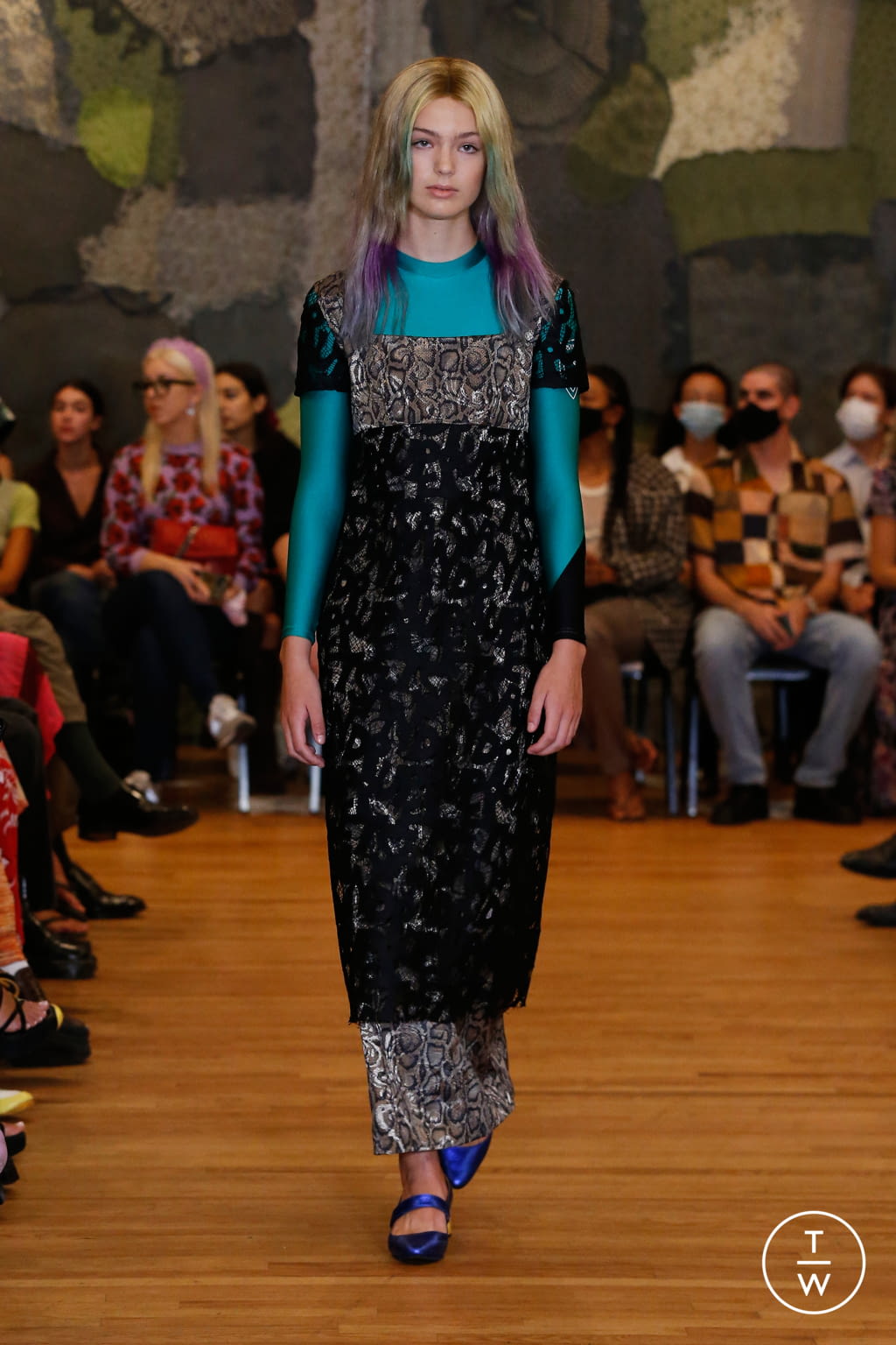 Fashion Week New York Spring/Summer 2022 look 16 from the Puppets and Puppets collection womenswear