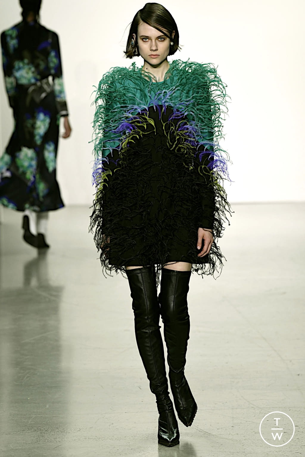 Fashion Week New York Fall/Winter 2022 look 11 from the Prabal Gurung collection womenswear