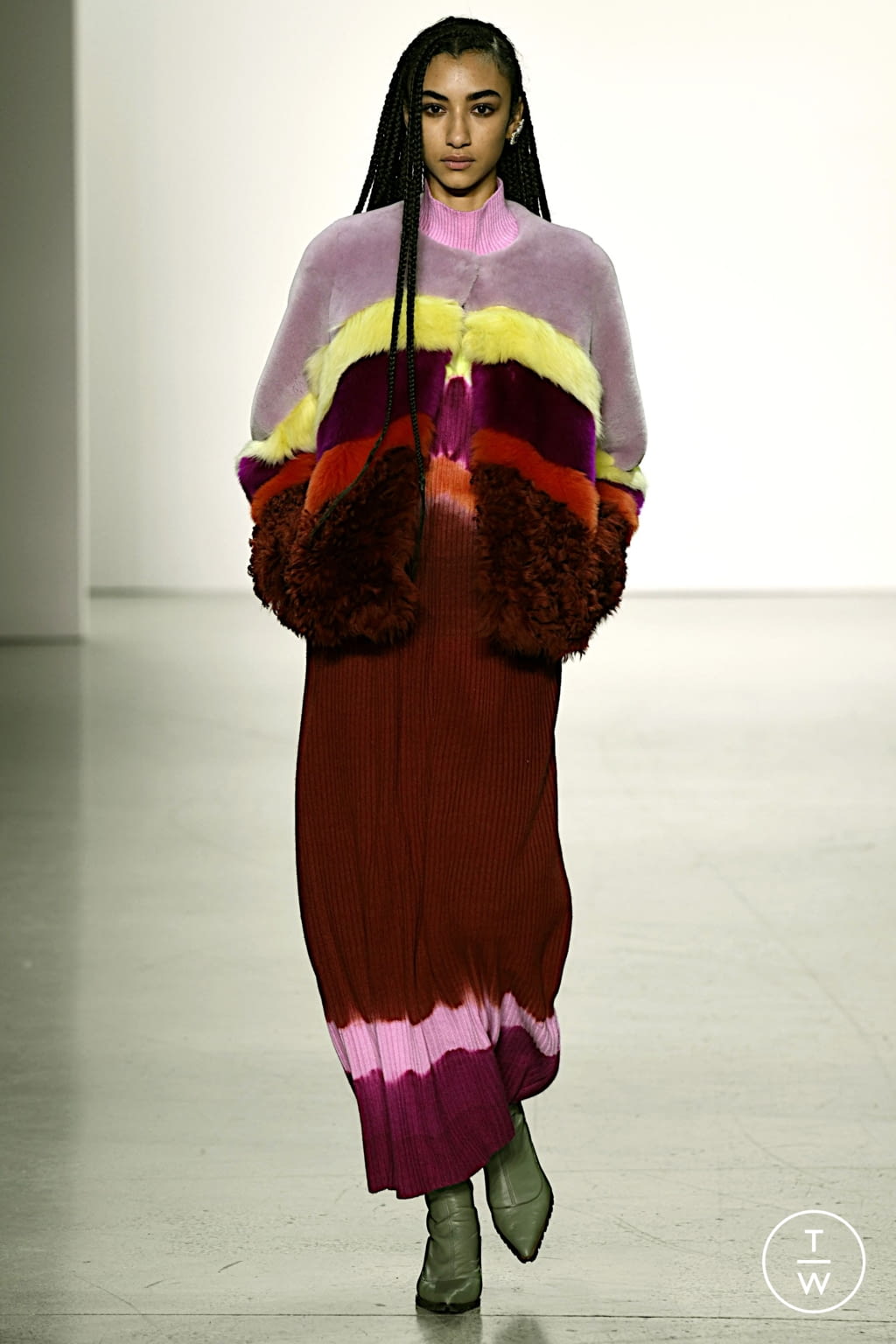 Fashion Week New York Fall/Winter 2022 look 13 de la collection Prabal Gurung womenswear