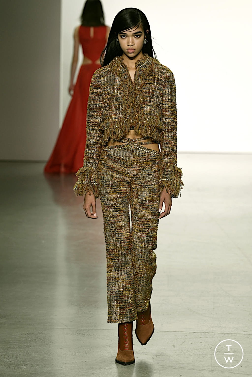 Fashion Week New York Fall/Winter 2022 look 30 from the Prabal Gurung collection 女装
