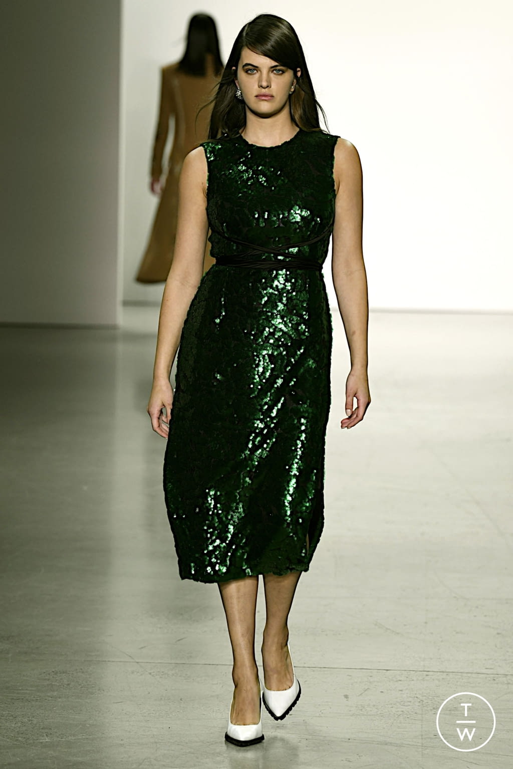 Fashion Week New York Fall/Winter 2022 look 35 from the Prabal Gurung collection 女装