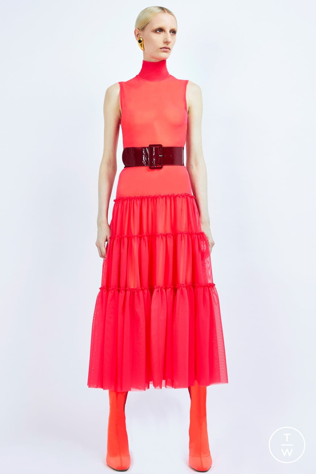 Fashion Week New York Pre-Fall 2022 look 4 from the Prabal Gurung collection womenswear