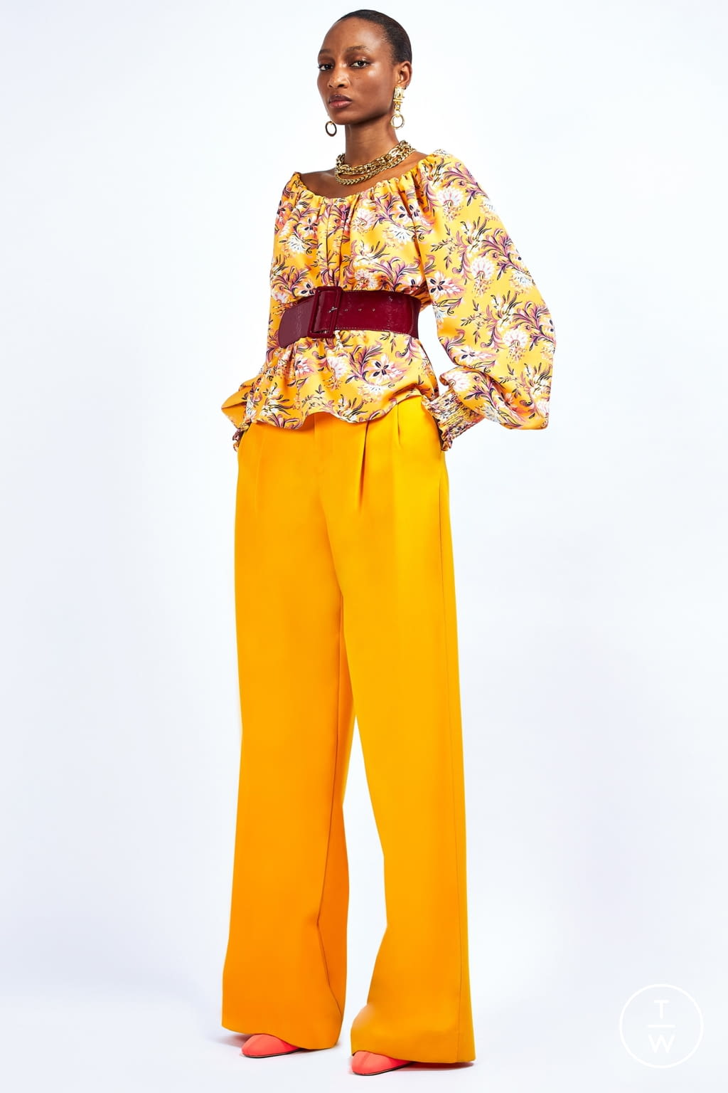 Fashion Week New York Pre-Fall 2022 look 20 from the Prabal Gurung collection 女装