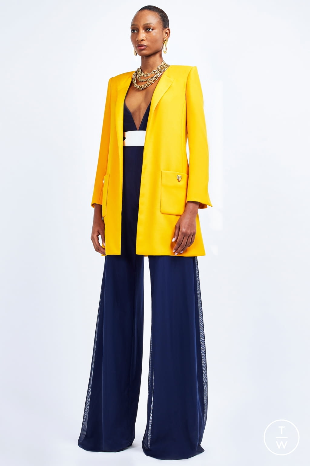 Fashion Week New York Pre-Fall 2022 look 26 from the Prabal Gurung collection womenswear