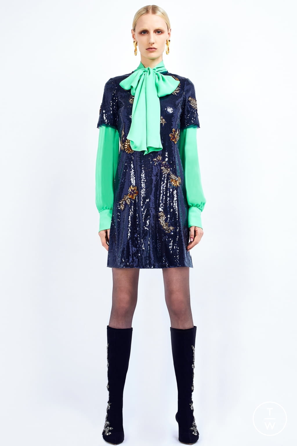Fashion Week New York Pre-Fall 2022 look 39 from the Prabal Gurung collection 女装
