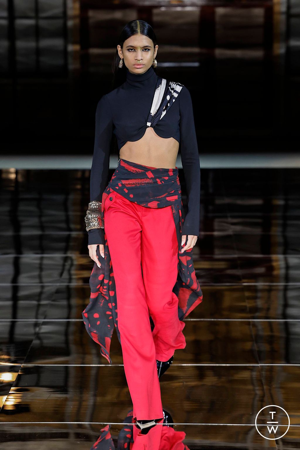 Fashion Week New York Fall/Winter 2023 look 2 from the Prabal Gurung collection 女装