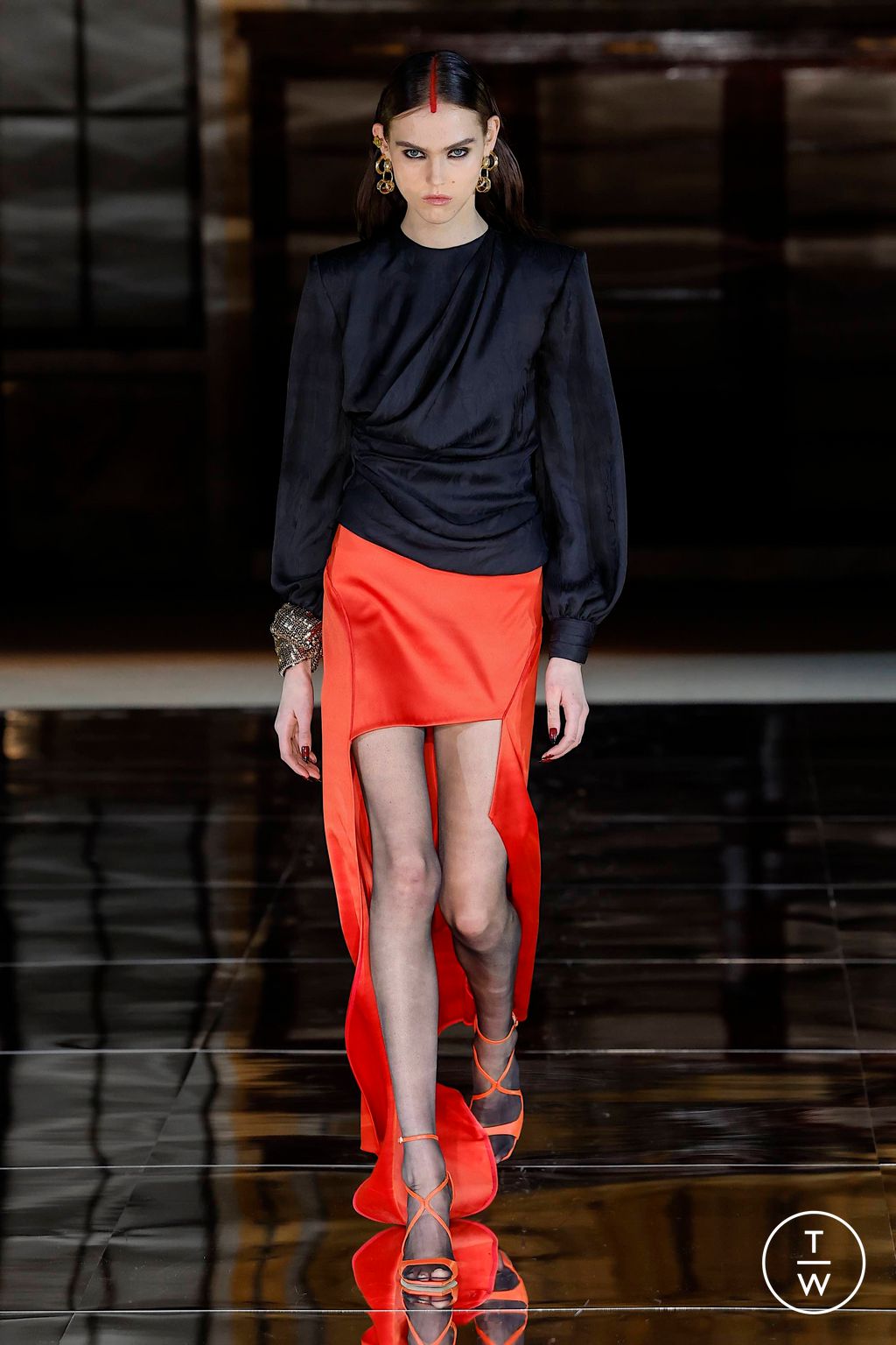 Fashion Week New York Fall/Winter 2023 look 12 from the Prabal Gurung collection womenswear