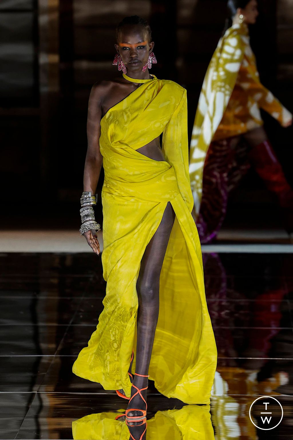 Fashion Week New York Fall/Winter 2023 look 17 from the Prabal Gurung collection 女装