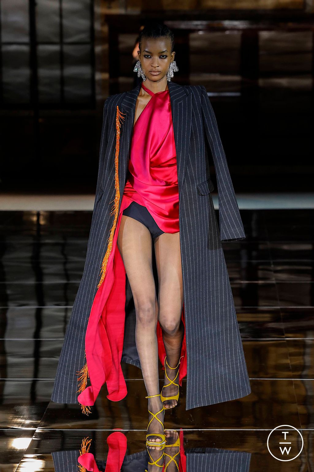 Fashion Week New York Fall/Winter 2023 look 24 from the Prabal Gurung collection womenswear