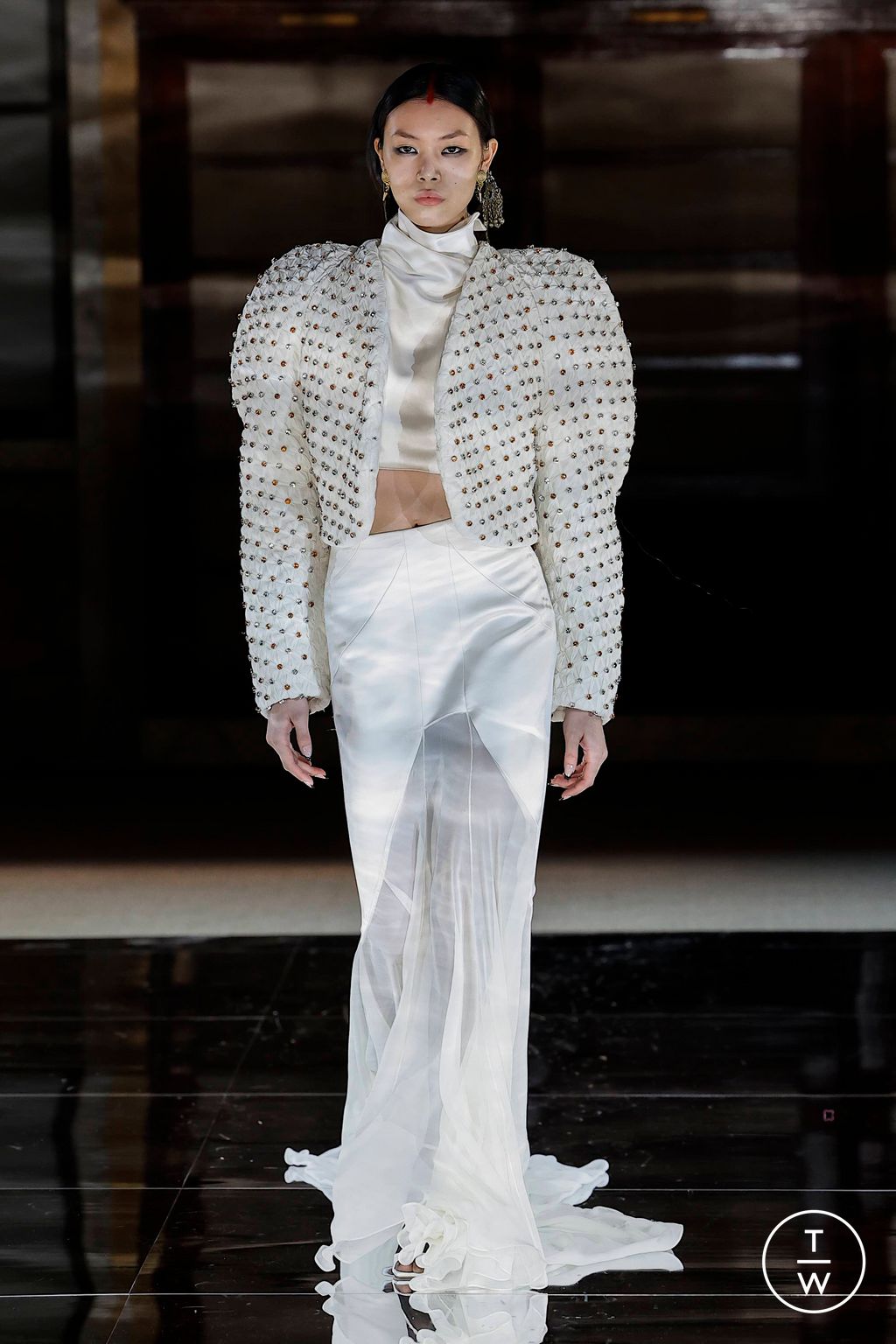Fashion Week New York Fall/Winter 2023 look 36 from the Prabal Gurung collection 女装